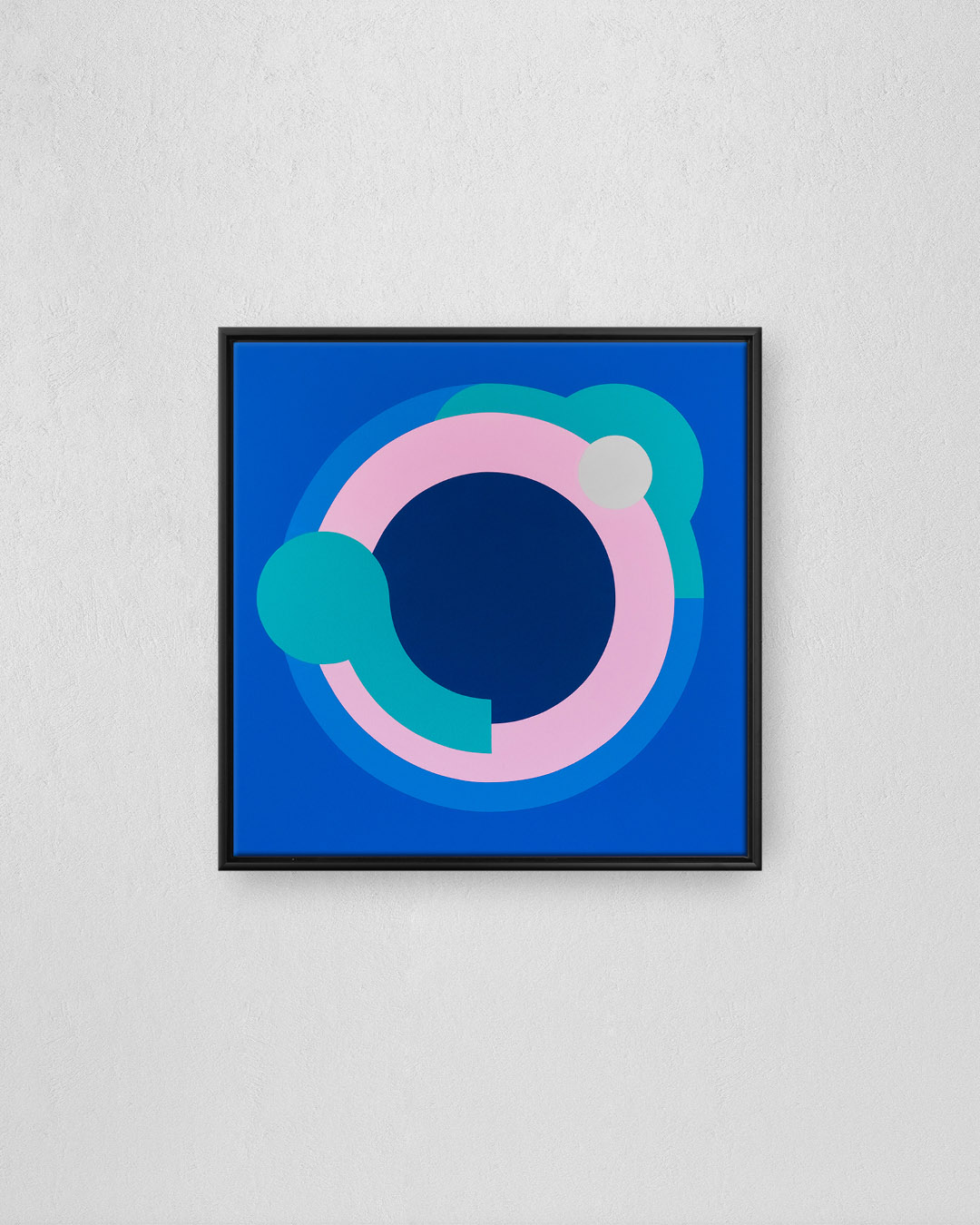 Divided circles, completed in 2019 with acrylic paints on a 70 x 70 cm canvas.